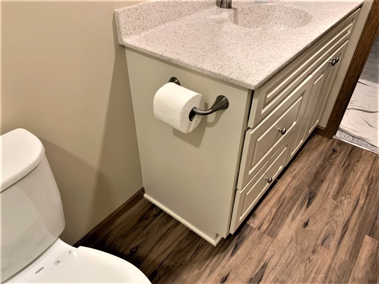 brown and cream bathroom