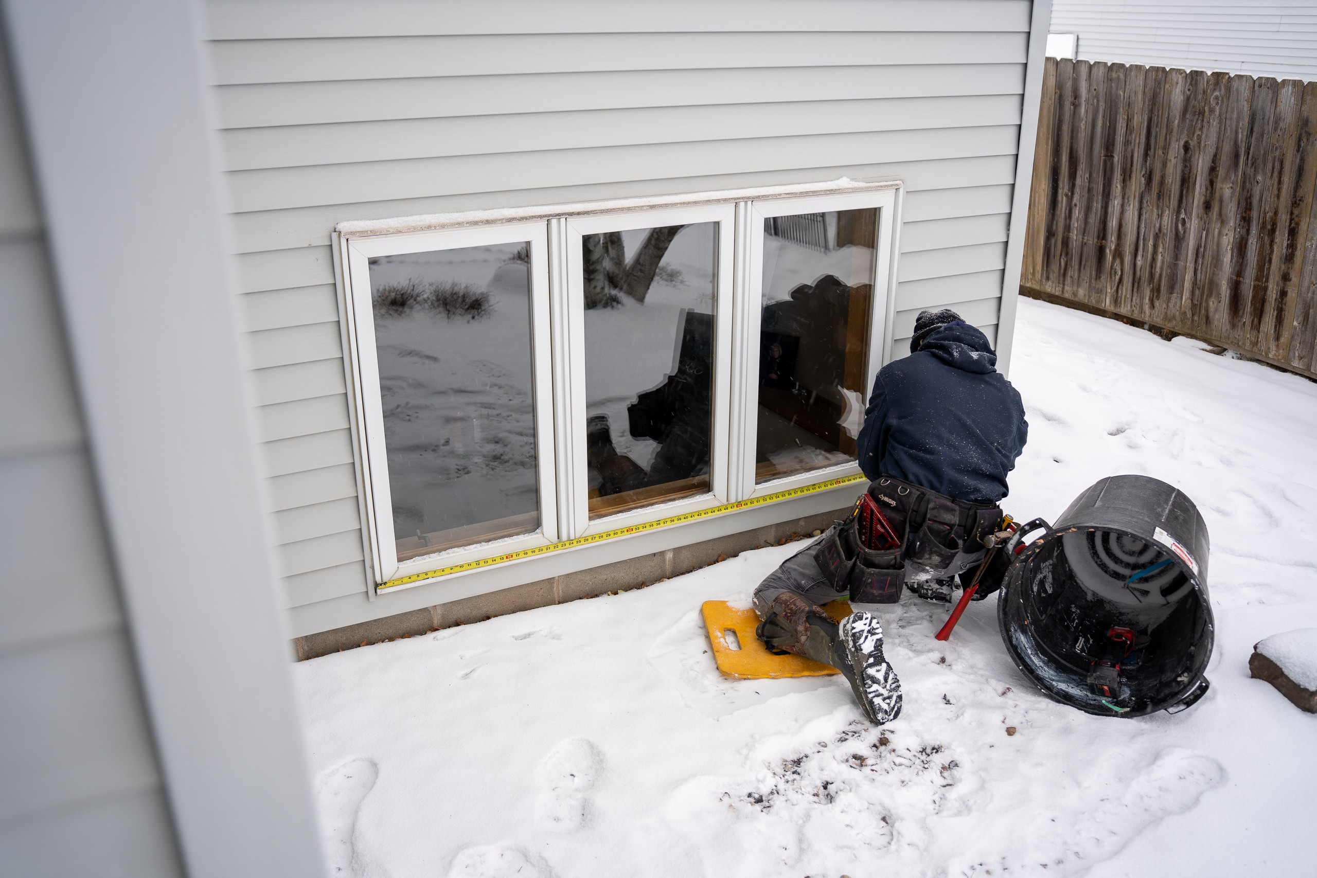 replacement window installation in the winter