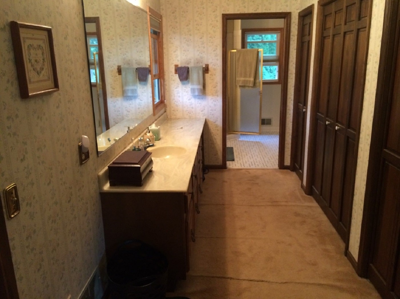 bathroom before interior remodeling