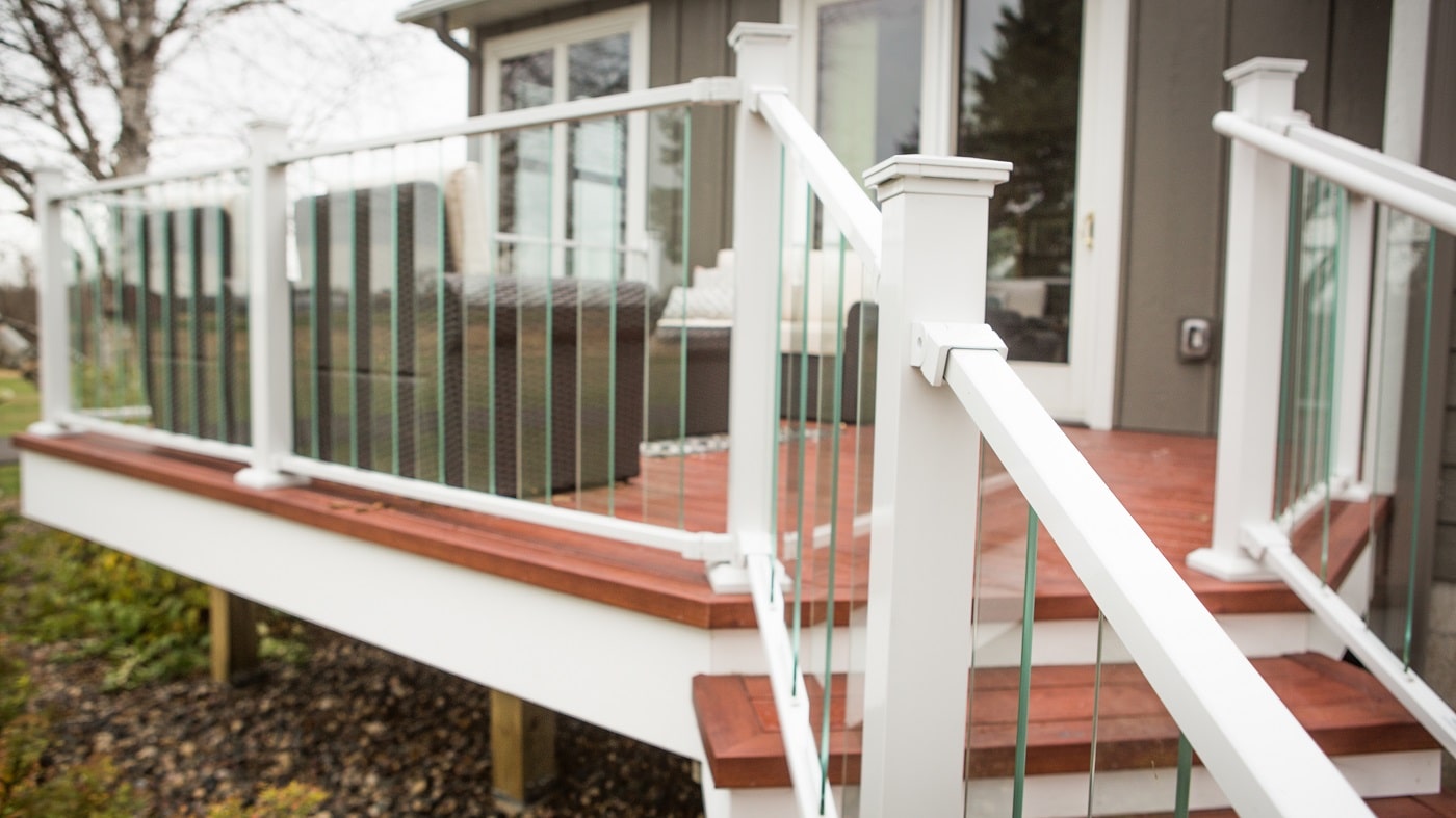 Glass Deck Rail installed by Lindus Construction
