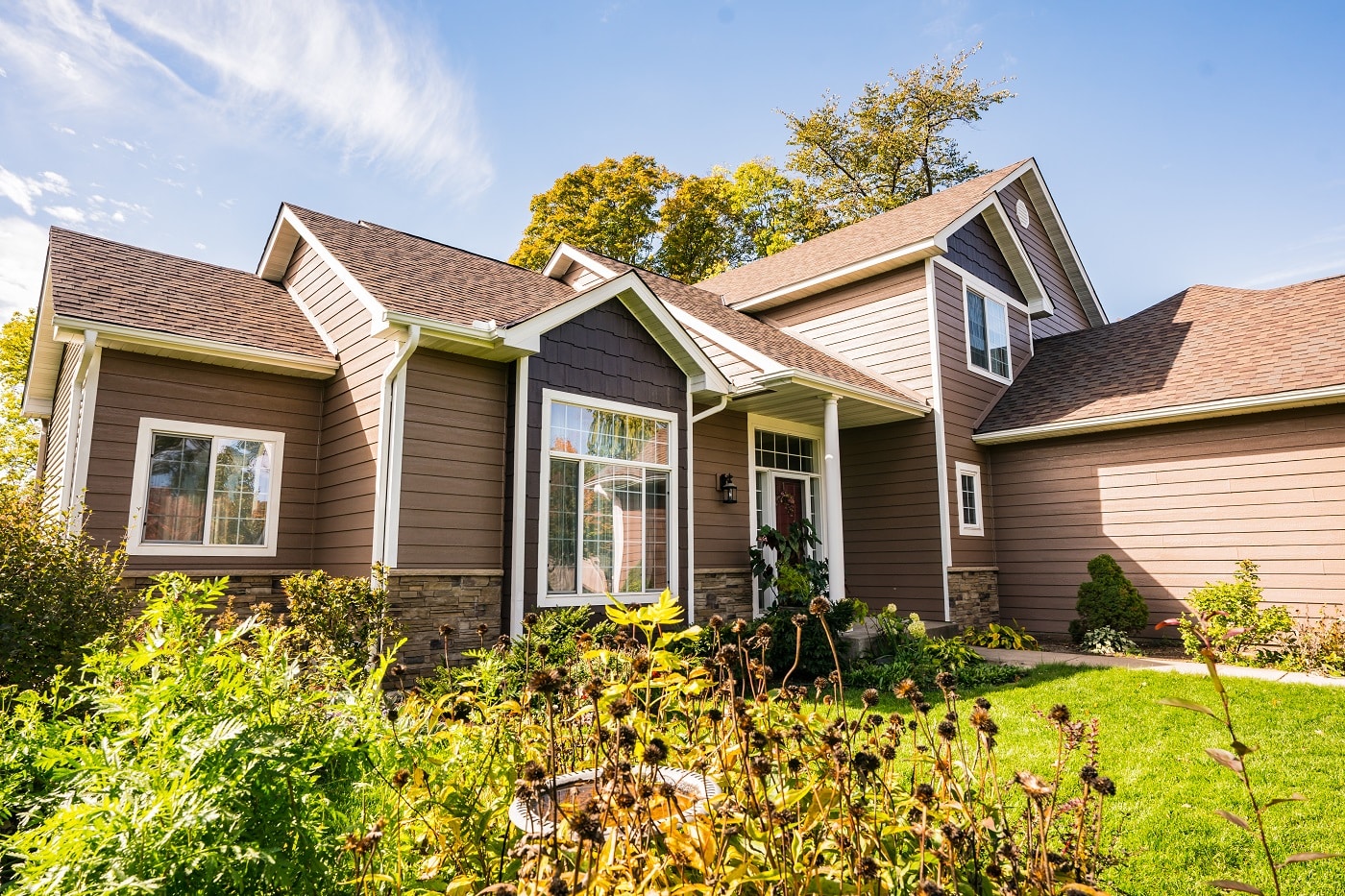 Coordinating Your Siding & Roofing Colors Lindus Construction