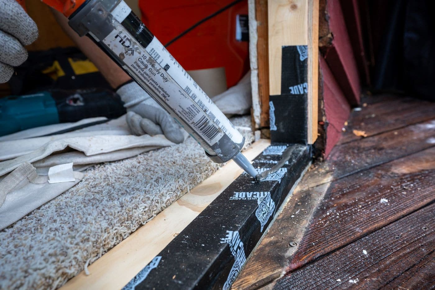 Get the Scoop on Six Popular Types of Caulking Lindus Construction