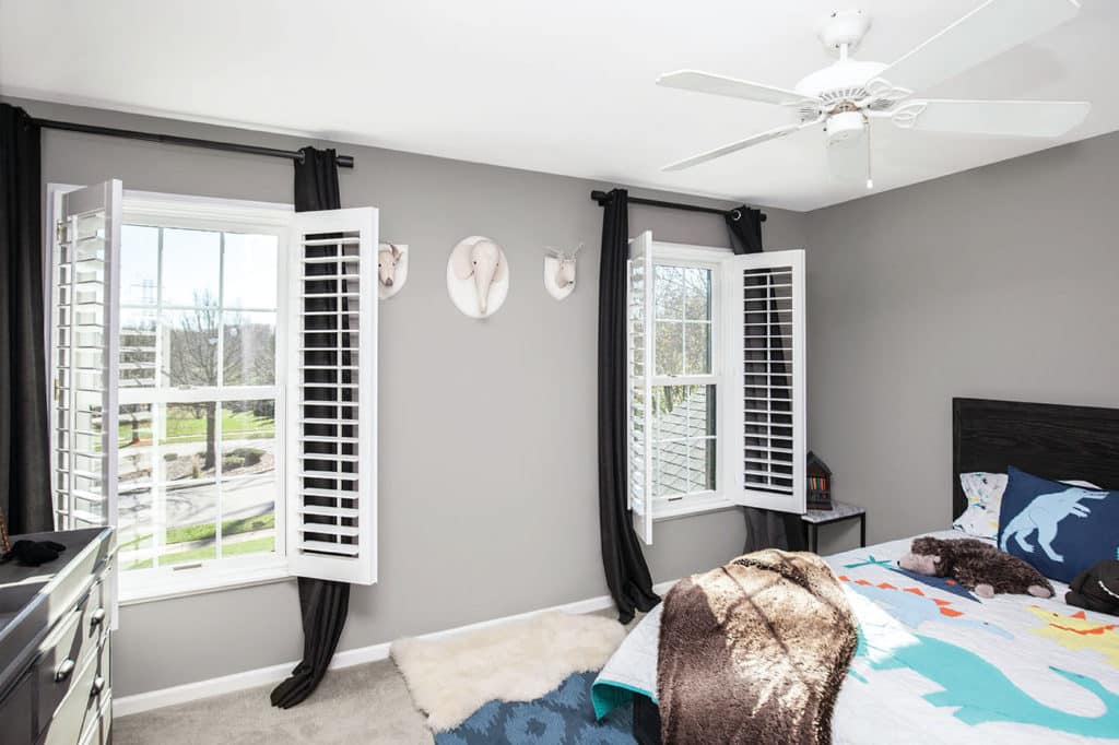 Sliding Window vs. Double Hung Windows Lindus Construction