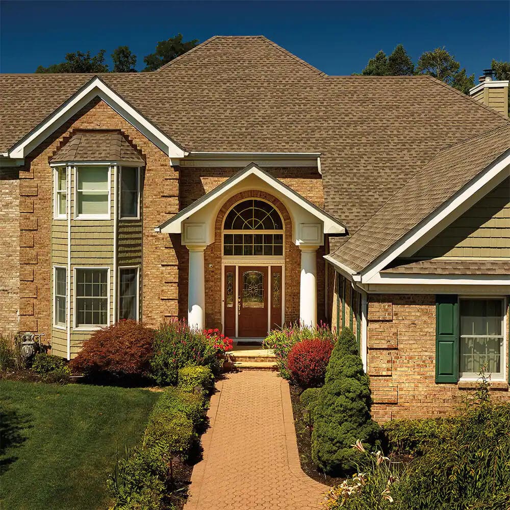 Picture of a home with GAF asphalt shingle roofing.